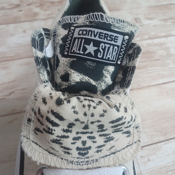 Converse All Stars Low Top Cream Black Animal Print Double Tongue Women's Size 6 - Picture 13 of 15